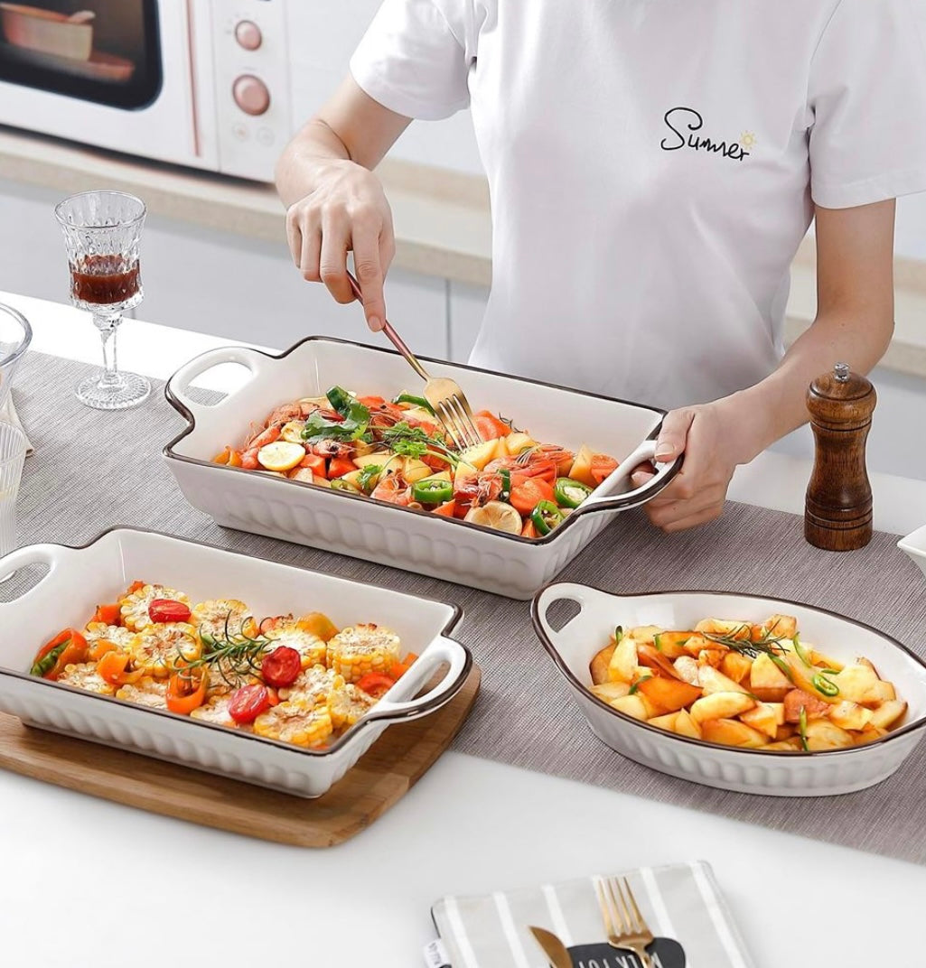 3-Piece Large Fluted Bakeware Set